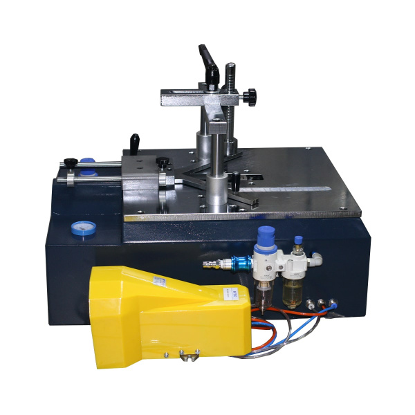 Станок для скрепления багета2-min Станок для скрепления багета2-min